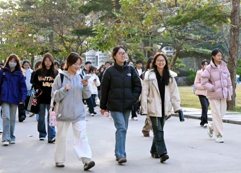 春光为序 开启新篇｜我校全面开展“开学第一课”教学巡查工作